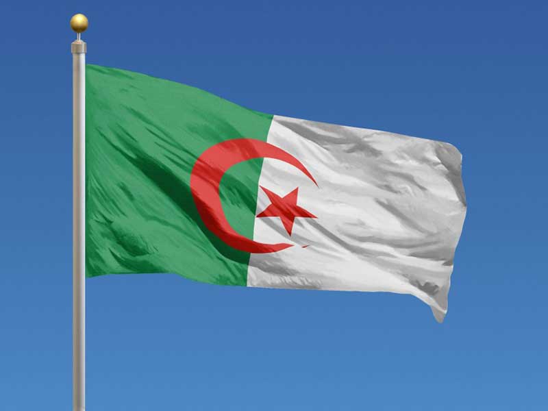 drapeaux en Algérie